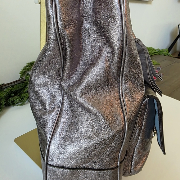 Coach Poppy Y2k Pushlock North South Tote- Metallic Silver & Coach Linus Charm - Picture 5 of 16